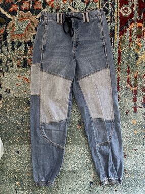 BDG Two-Tone Blue Patchwork Jeans